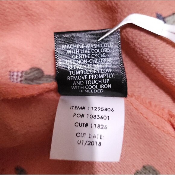 Torrid Coral Cactus Ruffle Crepe Tank. Women's 4 Elastic back. - Picture 8 of 14